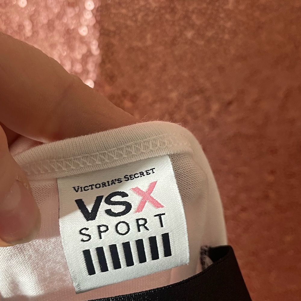 Victoria secret sport tank top - Picture 5 of 5
